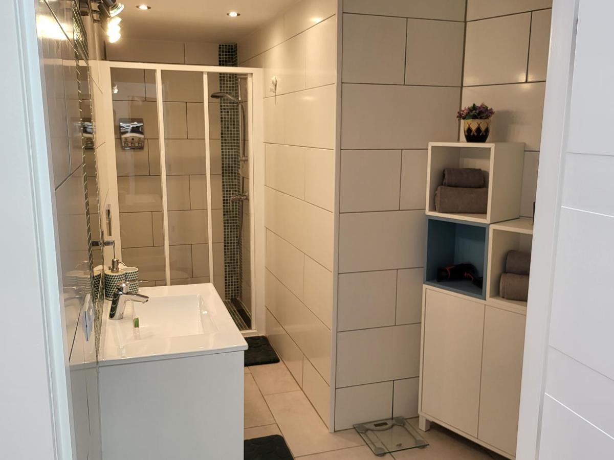 Makai Apartament *